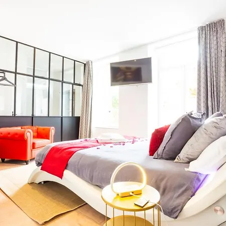 بيت ضيافة Le Prieure - Romantiques Privatif, Piscine, Jardin, Massages Proche De Toulouse 4*
