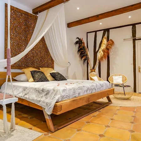 Le Prieure - Romantiques Privatif, Piscine, Jardin, Massages Proche De Toulouse 4*