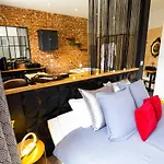 Le Prieure - Romantiques Privatif, Piscine, Jardin, Massages Proche De Toulouse Pensjonat 4*