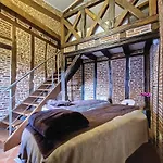 Le Prieure - Romantiques Privatif, Piscine, Jardin, Massages Proche De Toulouse Pensjonat 4*