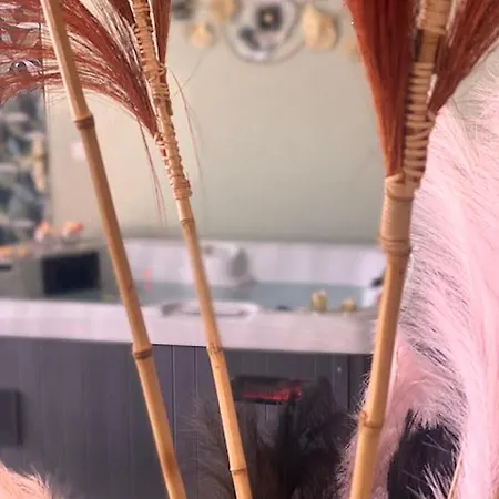 Le Prieure - Romantiques Privatif, Piscine, Jardin, Massages Proche De Toulouse Verfeil (Haute-Garonne)