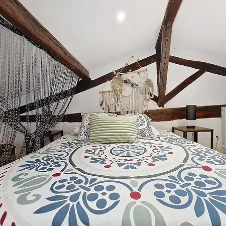 Le Prieure - Romantiques Privatif, Piscine, Jardin, Massages Proche De Toulouse 4* Verfeil (Haute-Garonne)