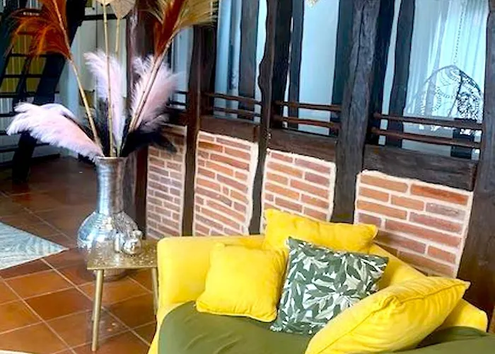 Le Prieure - Romantiques Privatif, Piscine, Jardin, Massages Proche De Toulouse Pensionat 4*