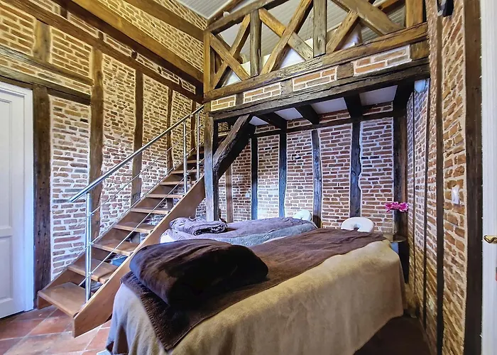 Le Prieure - Romantiques Privatif, Piscine, Jardin, Massages Proche De Toulouse Pensionat 4*