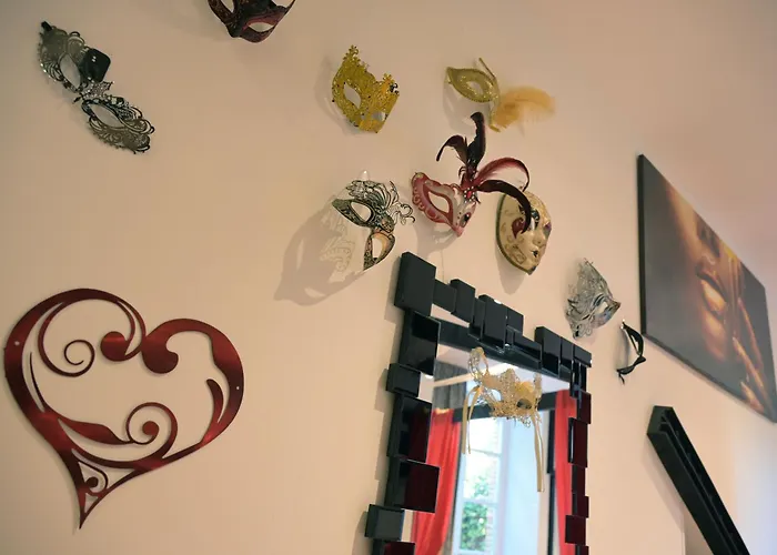 Le Prieure - Romantiques Privatif, Piscine, Jardin, Massages Proche De Toulouse 4*